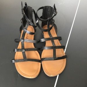 American Eagle Sandals. Size 7.